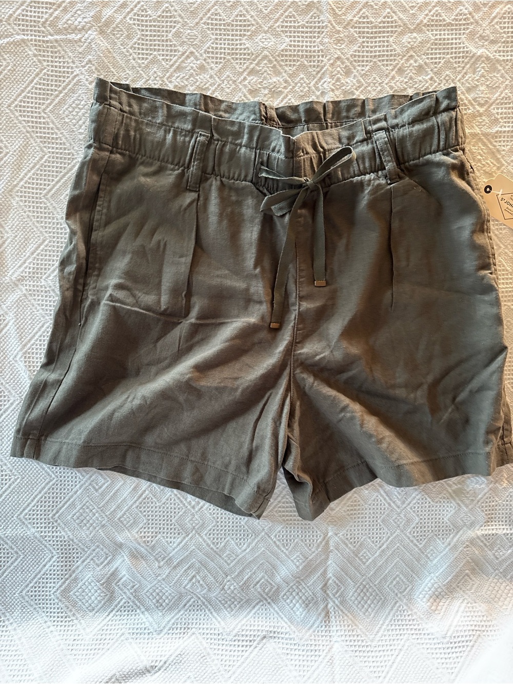 Woven Drawstring Women's Shorts in Oregano